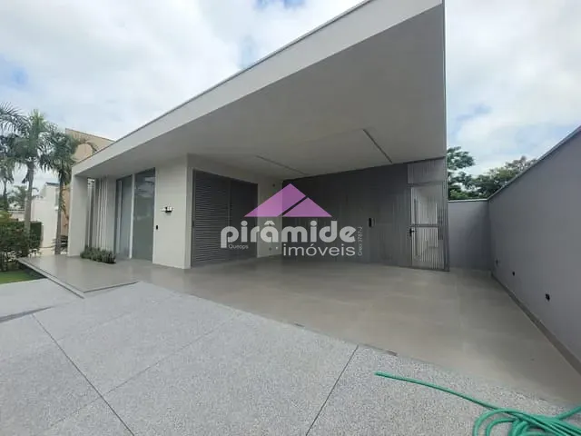 Casa com 530m² 3 quartos e 5 banheiros, à venda, no bairro Jardim Esplanada em São José dos Campos