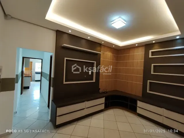 Casa com 360m² 3 quartos e 3 banheiros, para alugar, no bairro Vila Piratininga em Campo Grande