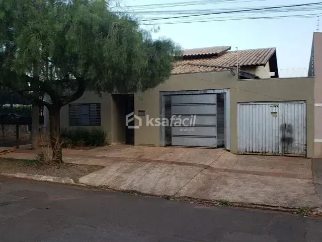 Casa com 360m² 3 quartos e 3 banheiros, para alugar, no bairro Vila Piratininga em Campo Grande