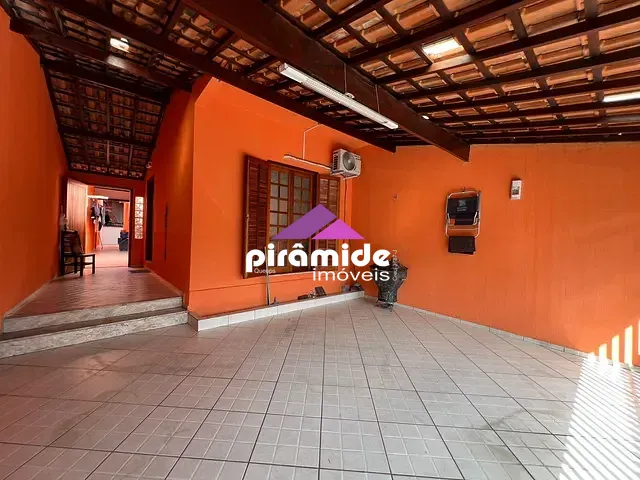 Casa com 131m² 3 quartos e 3 banheiros, à venda, no bairro Jardim das Indústrias em São José dos Campos