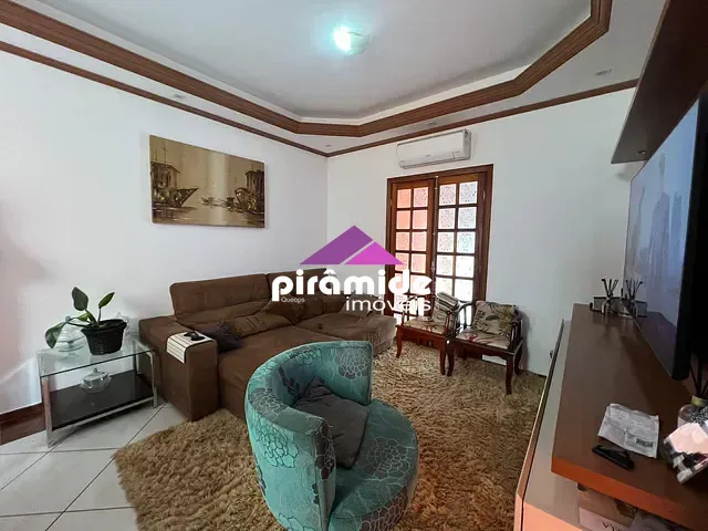 Casa com 131m² 3 quartos e 3 banheiros, à venda, no bairro Jardim das Indústrias em São José dos Campos