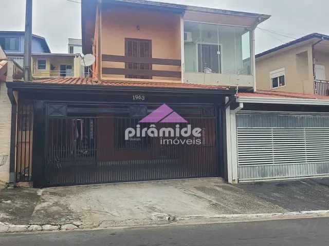 Casa com 131m² 3 quartos e 3 banheiros, à venda, no bairro Jardim das Indústrias em São José dos Campos