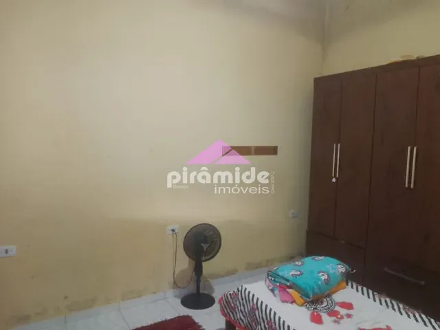 Casa com 300m² 3 quartos e 2 banheiros, à venda, no bairro Travessão em Caraguatatuba