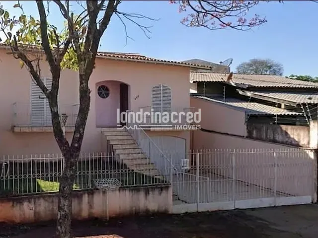 Casa com 297m² 5 quartos e 4 banheiros, à venda, no bairro Jardim Vila Rica em Cambé