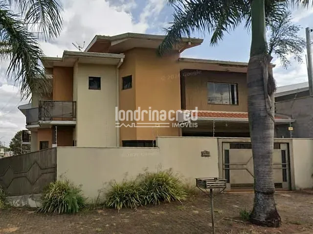 Casa 3 quartos e 3 banheiros, à venda, no bairro Jardim Menegazzo em Apucarana