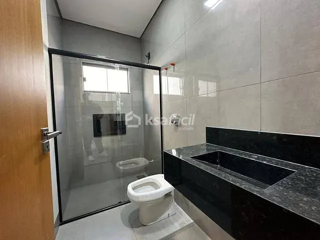 Casa com 256m² 3 quartos e 2 banheiros, à venda, no bairro Jardim das Nações em Campo Grande