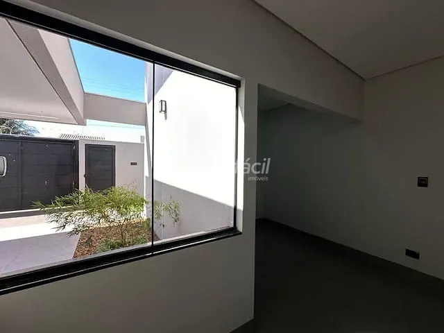 Casa com 256m² 3 quartos e 2 banheiros, à venda, no bairro Jardim das Nações em Campo Grande