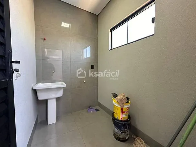 Casa com 256m² 3 quartos e 2 banheiros, à venda, no bairro Jardim das Nações em Campo Grande