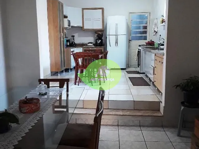 Casa 3 quartos e 3 banheiros, à venda, no bairro Cidade Jardim em Sorocaba
