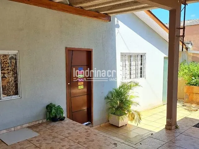 Casa com 150m² 2 quartos e 1 banheiro, à venda, no bairro Conjunto Habitacional Jamile Dequech em Londrina