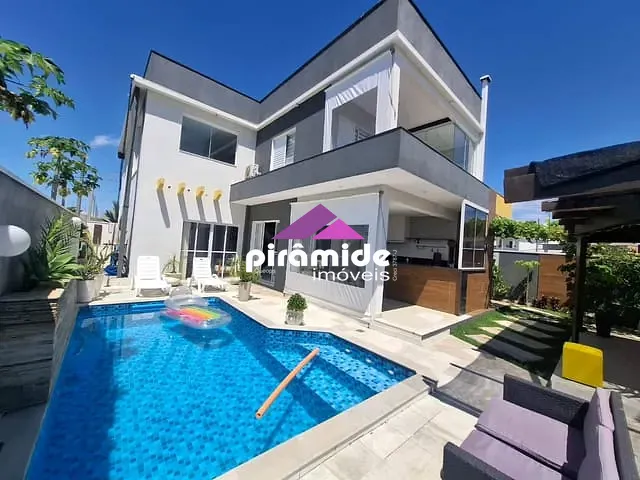 Casa com 300m², à venda, no bairro Parque Residencial Maria Elmira em Caçapava