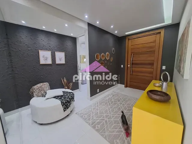 Casa com 300m², à venda, no bairro Parque Residencial Maria Elmira em Caçapava
