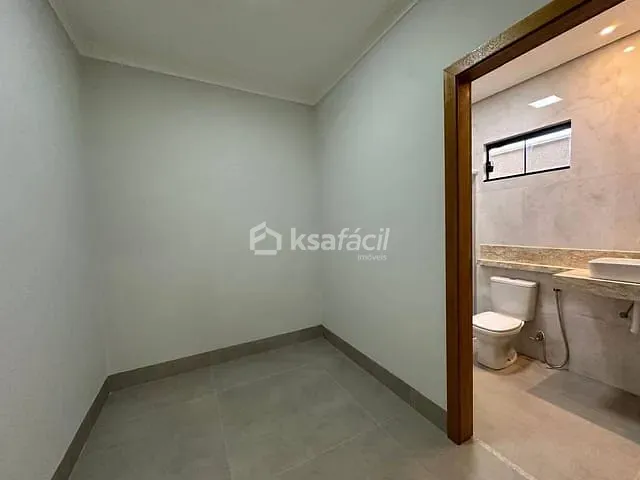 Casa com 250m² 3 quartos e 3 banheiros, à venda, no bairro Residencial Sírio Libanês II em Campo Grande