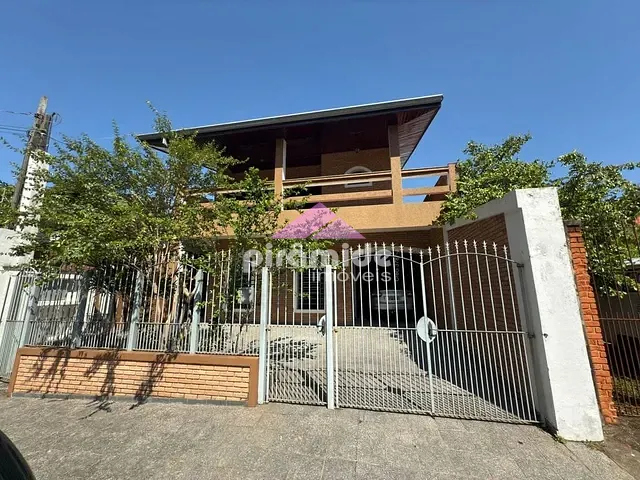 Casa com 300m² 3 quartos e 4 banheiros, à venda, no bairro Parque Industrial em São José dos Campos