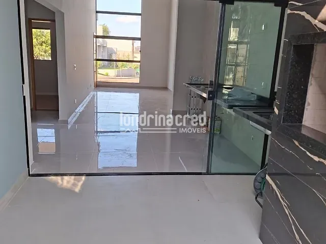 Casa com 150m² 3 quartos e 2 banheiros, à venda, no bairro Condomínio Heimtal Park em Londrina