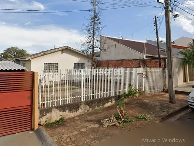 Casa com 200m² 2 quartos e 1 banheiro, à venda, no bairro Cafezal em Londrina