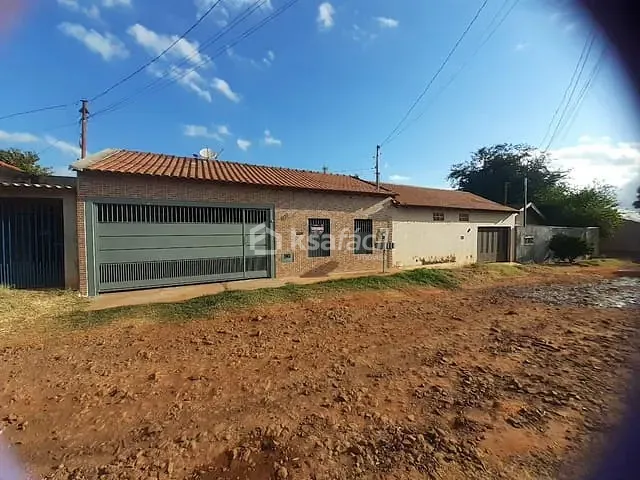 Casa com 200m² 3 quartos e 1 banheiro, à venda, no bairro Coophavila II em Campo Grande