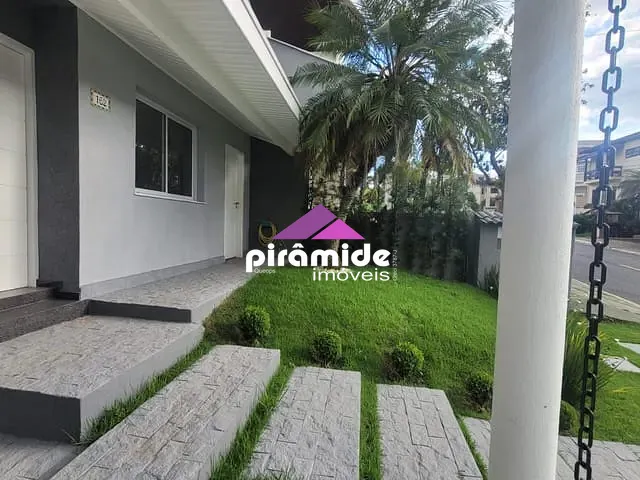 Casa com 345m² 3 quartos e 5 banheiros, à venda, no bairro Urbanova em São José dos Campos