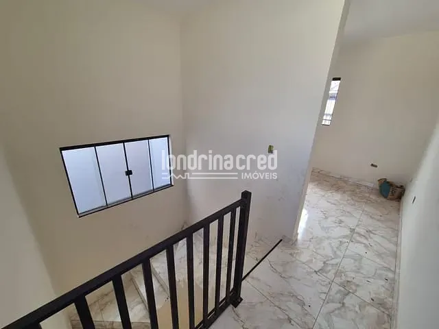 Casa com 144m² 2 quartos e 1 banheiro, à venda, no bairro Colúmbia em Londrina