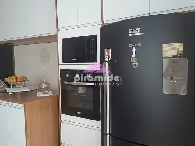 Casa com 300m², à venda, no bairro Bairro do Grama em Caçapava