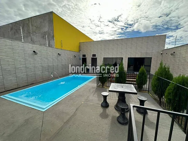 Casa com 270m², à venda, no bairro Jardim Maria Luiza em Londrina