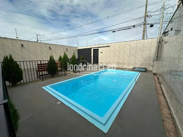 Casa com 270m², à venda, no bairro Jardim Maria Luiza em Londrina