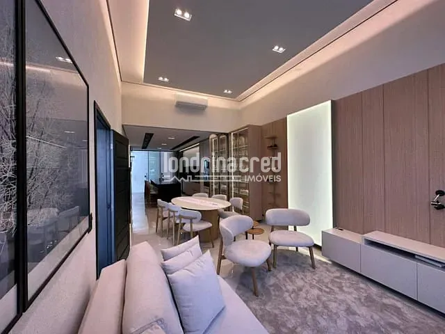 Casa com 200m² 3 quartos e 2 banheiros, à venda, no bairro Conjunto Habitacional Alexandre Urbanas em Londrina