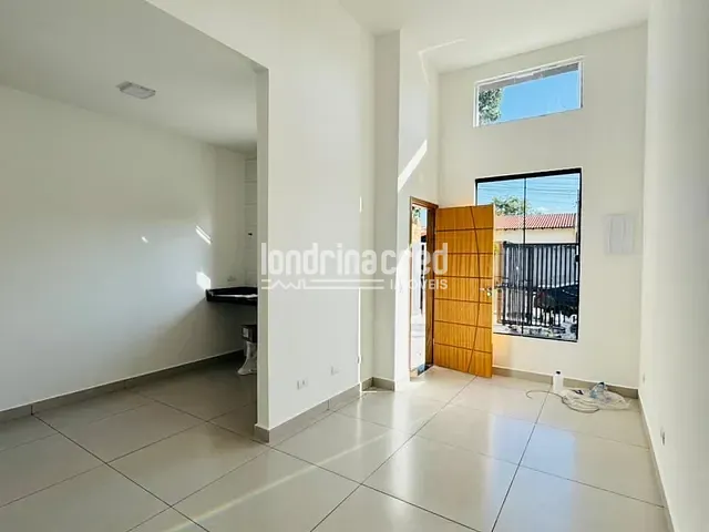 Casa com 125m² 2 quartos e 2 banheiros, à venda, no bairro Jardim Belém em Londrina