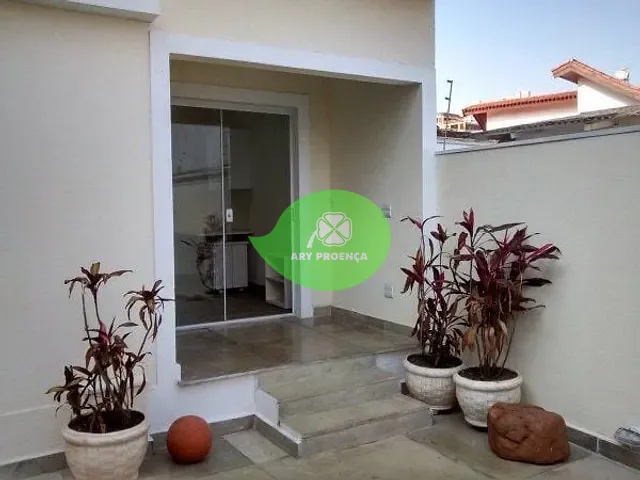 Casa 4 quartos e 4 banheiros, à venda, no bairro Jardim Emília em Sorocaba