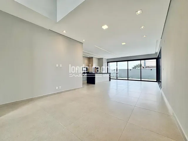 Casa com 264m² 3 quartos e 4 banheiros, à venda, no bairro CONDOMÍNIO ARAÇARI em Londrina