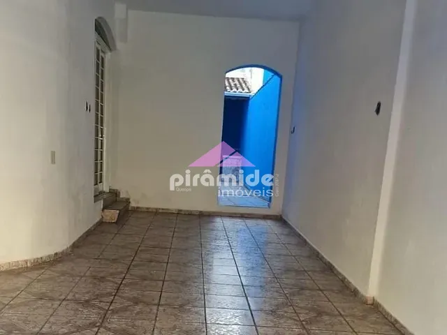 Casa com 140m² 3 quartos e 3 banheiros, à venda, no bairro Borda da Mata em Caçapava