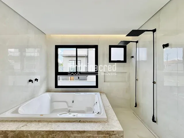 Casa com 210m² 3 quartos e 4 banheiros, à venda, no bairro CONDOMÍNIO ARANGUÁ em Londrina