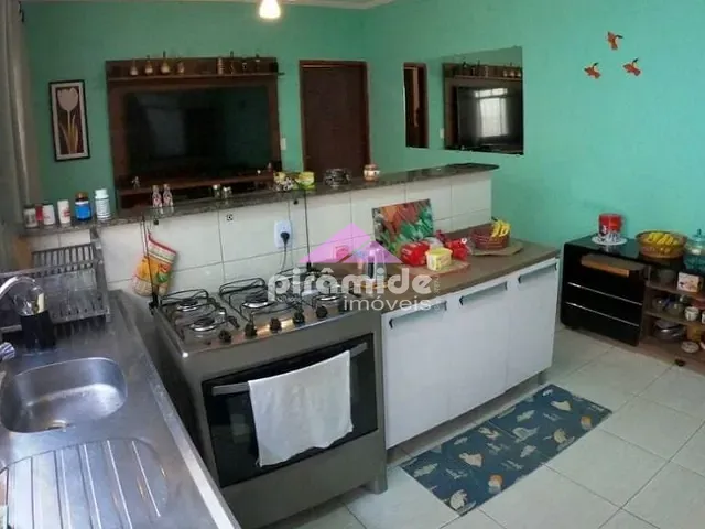 Casa com 162m² 3 quartos e 1 banheiro, à venda, no bairro Jardim Santa Júlia em São José dos Campos