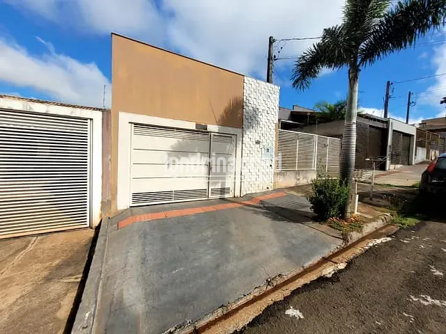 Casa com 89m² 3 quartos e 2 banheiros, à venda, no bairro Jardim São Paulo em Londrina