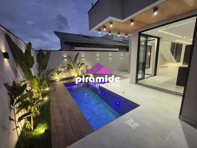 Casa com 250m² 4 quartos e 6 banheiros, à venda, no bairro Urbanova em São José dos Campos