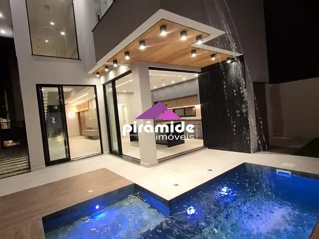 Casa com 250m² 4 quartos e 6 banheiros, à venda, no bairro Urbanova em São José dos Campos