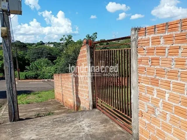 Casa com 394m² 3 quartos e 1 banheiro, à venda, no bairro Conjunto Cafezal 1 em Londrina