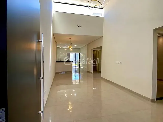 Casa com 231m² 3 quartos e 3 banheiros, à venda, no bairro Jardim Itatiaia em Campo Grande