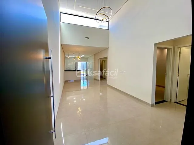 Casa com 231m² 3 quartos e 3 banheiros, à venda, no bairro Jardim Itatiaia em Campo Grande