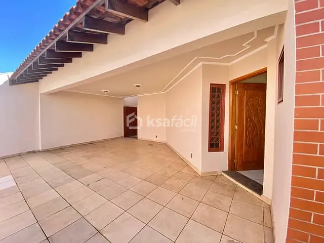 Casa com 360m² 5 quartos e 4 banheiros, à venda, no bairro Vila Vilas Boas em Campo Grande