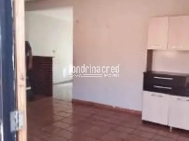 Casa com 200m² 2 quartos e 1 banheiro, à venda, no bairro Conjunto Farid Libos em Londrina