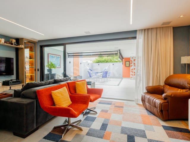 Casa com 230m² 3 quartos e 3 banheiros, à venda, no bairro Tamboré em Santana de Parnaíba