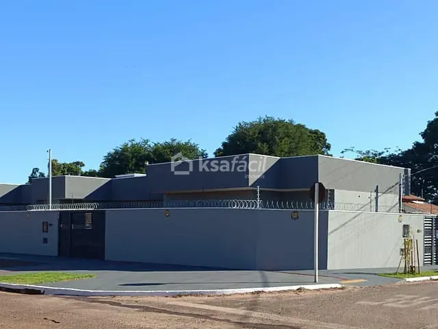 Casa com 145m² 3 quartos e 2 banheiros, à venda, no bairro Vila Aimore em Campo Grande