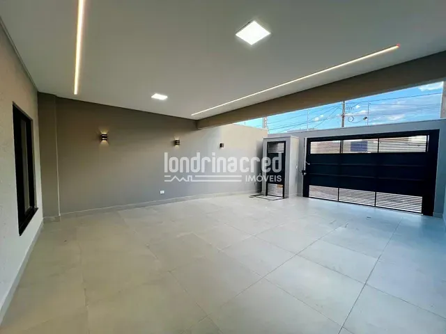 Casa com 180m² 3 quartos e 3 banheiros, à venda, no bairro Jardim Bandeirantes em Arapongas