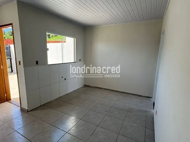 Casa 3 quartos e 1 banheiro, à venda, no bairro Conjunto Habitacional Jamile Dequech em Londrina