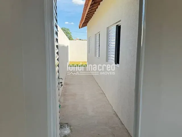 Casa 3 quartos e 1 banheiro, à venda, no bairro Conjunto Habitacional Jamile Dequech em Londrina