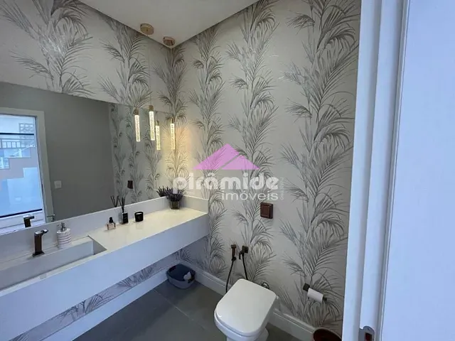 Casa com 450m² 3 quartos e 4 banheiros, à venda, no bairro Urbanova em São José dos Campos