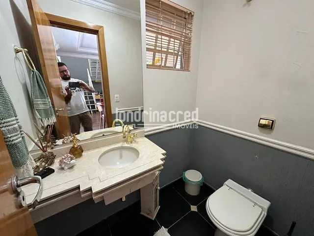 Casa com 250m² 3 quartos e 4 banheiros, à venda, no bairro Jardim Oriente em Londrina