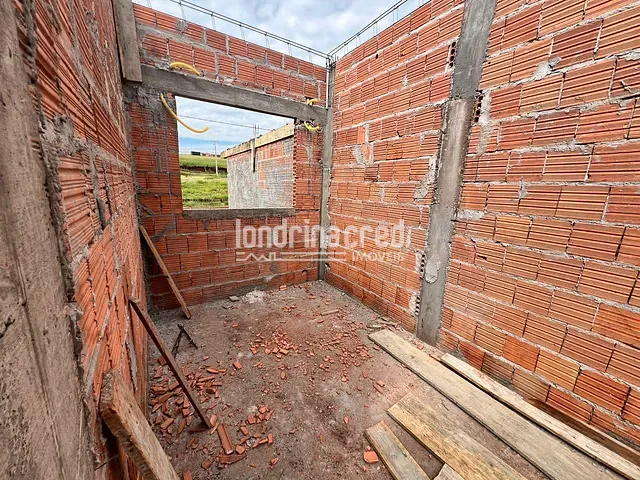 Casa 3 quartos e 2 banheiros, à venda, no bairro Golden Park em Londrina