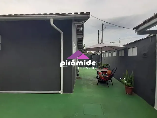 Casa com 180m² 3 quartos e 1 banheiro, à venda, no bairro Jardim Rio Claro em Caraguatatuba